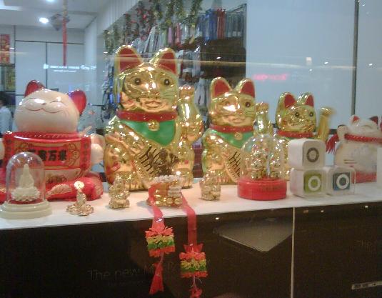 feng shui lucky cat